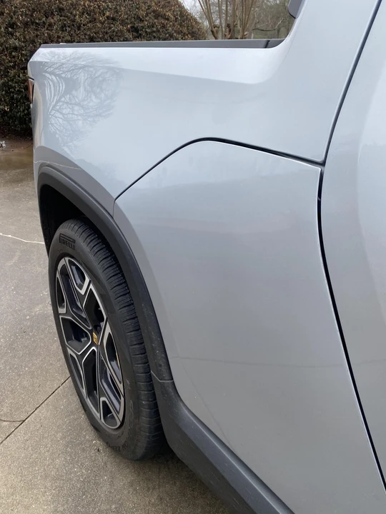 2022 Rivian R1T - Image 15 of 31