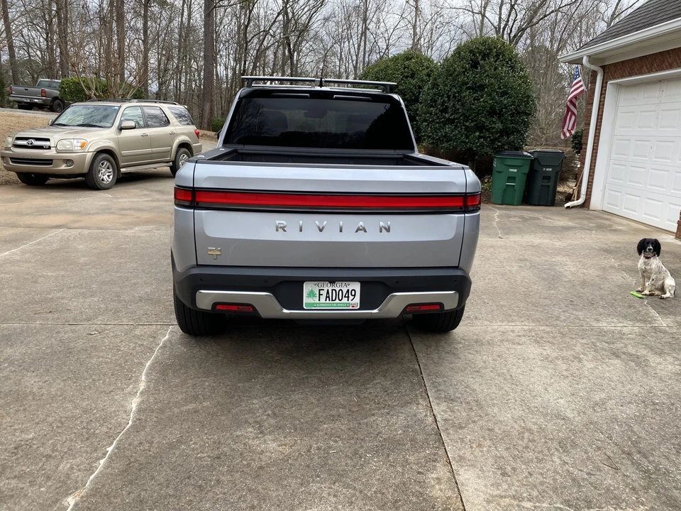 2022 Rivian R1T - Image 5 of 31