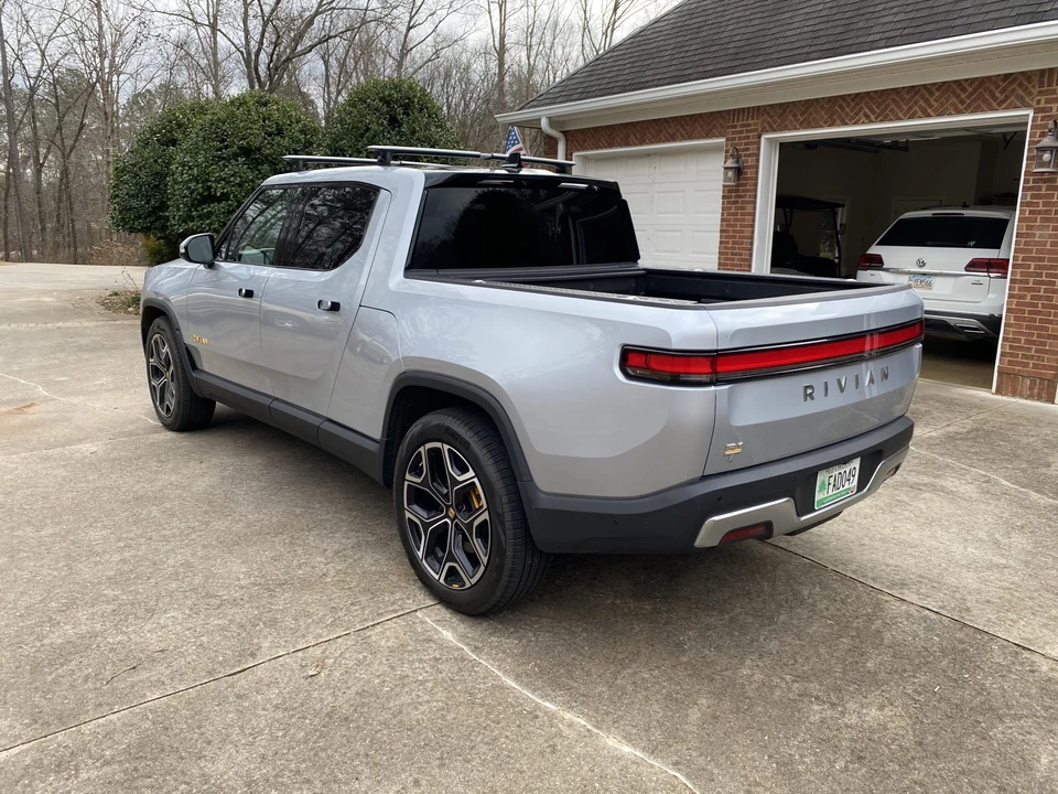 2022 Rivian R1T - Image 4 of 31