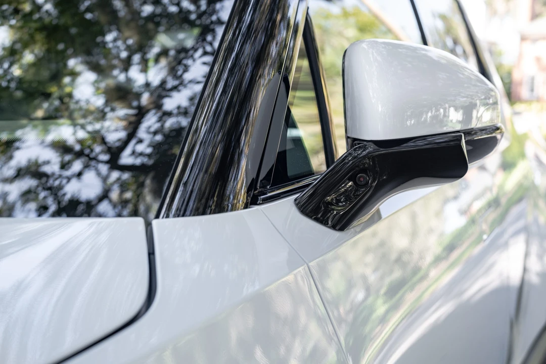 2022 Rivian R1T - Image 30 of 31