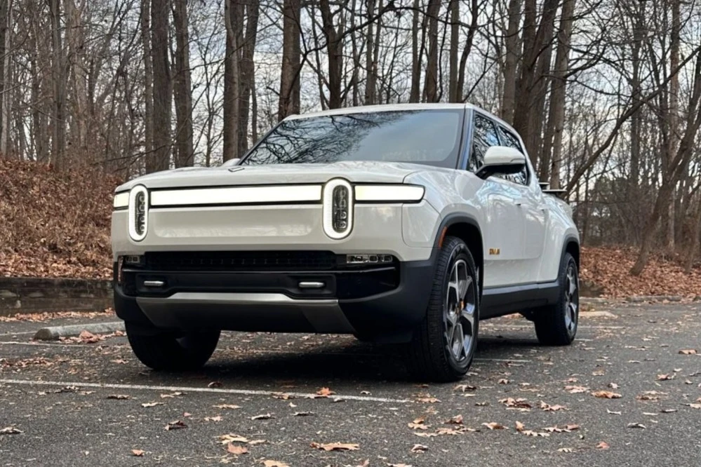 2022 Rivian R1T - Image 4 of 31
