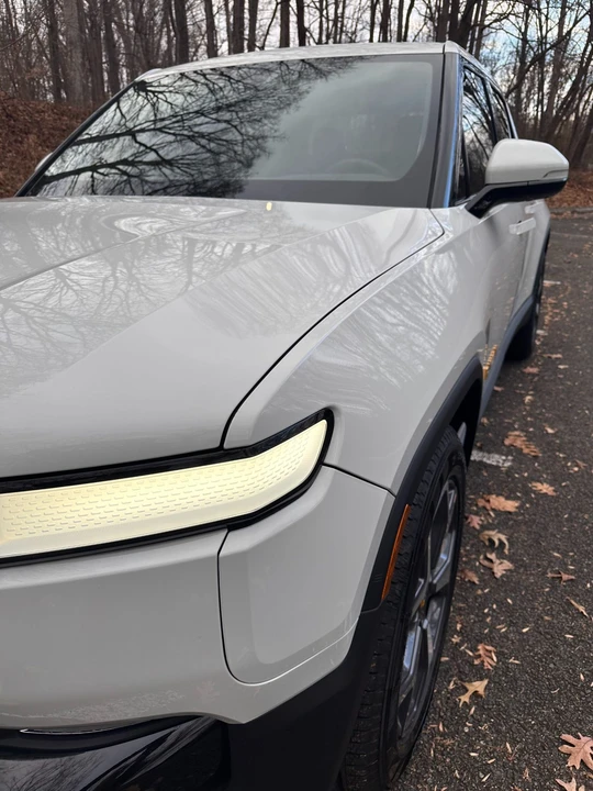 2022 Rivian R1T - Image 25 of 31