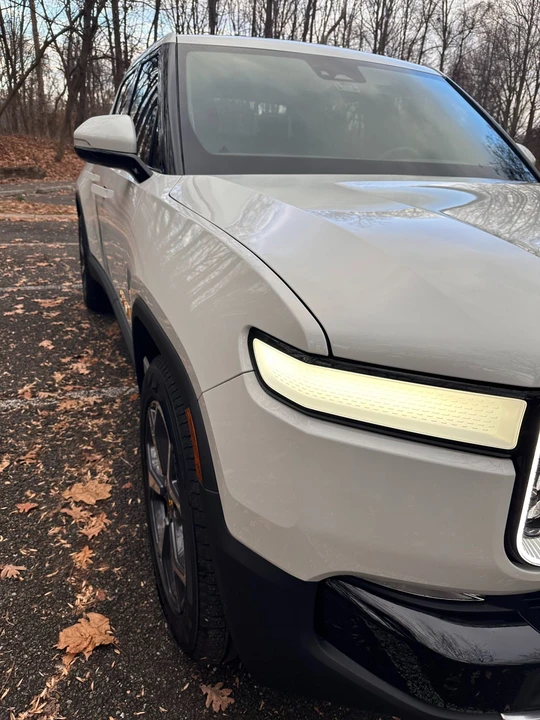 2022 Rivian R1T - Image 23 of 31