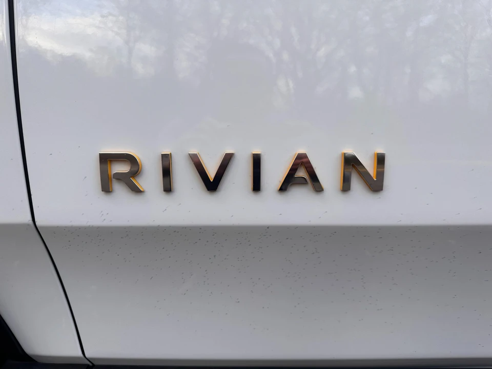 2022 Rivian R1T - Image 29 of 31