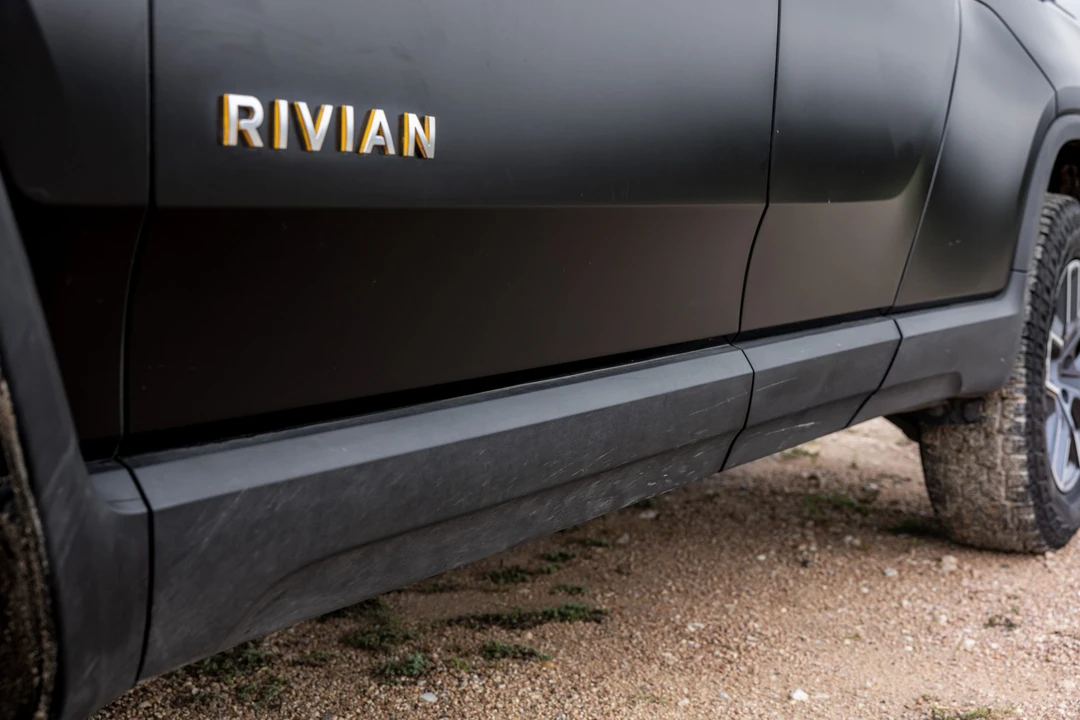 2022 Rivian R1T - Image 28 of 31