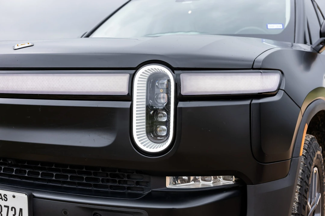 2022 Rivian R1T - Image 13 of 31