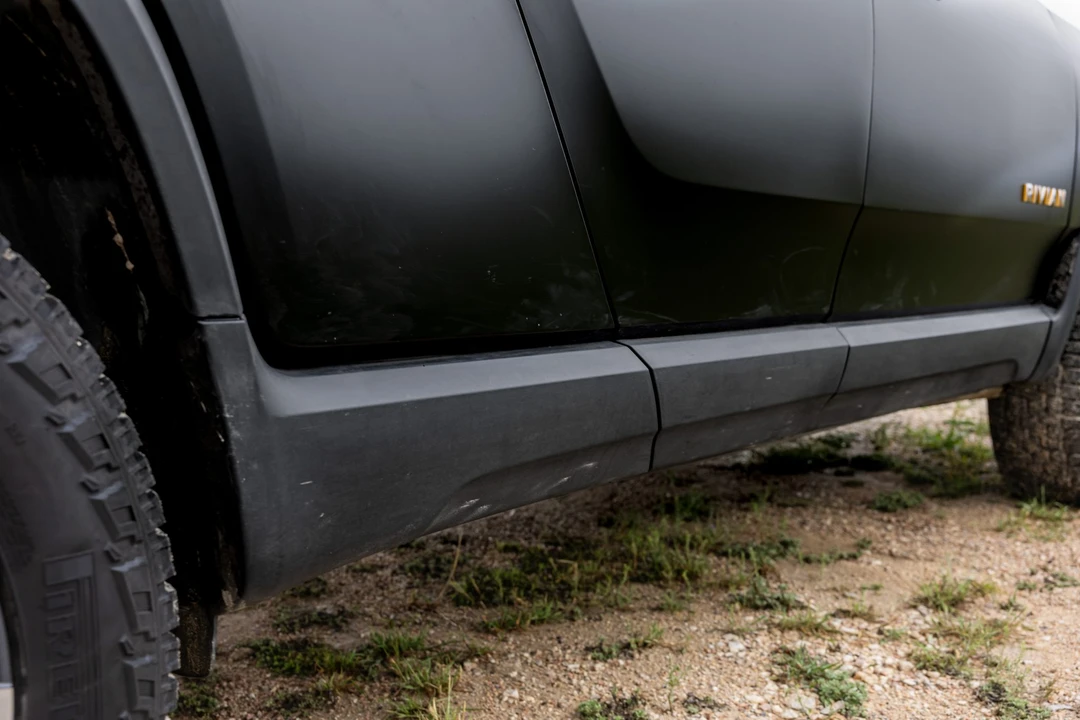 2022 Rivian R1T - Image 30 of 31