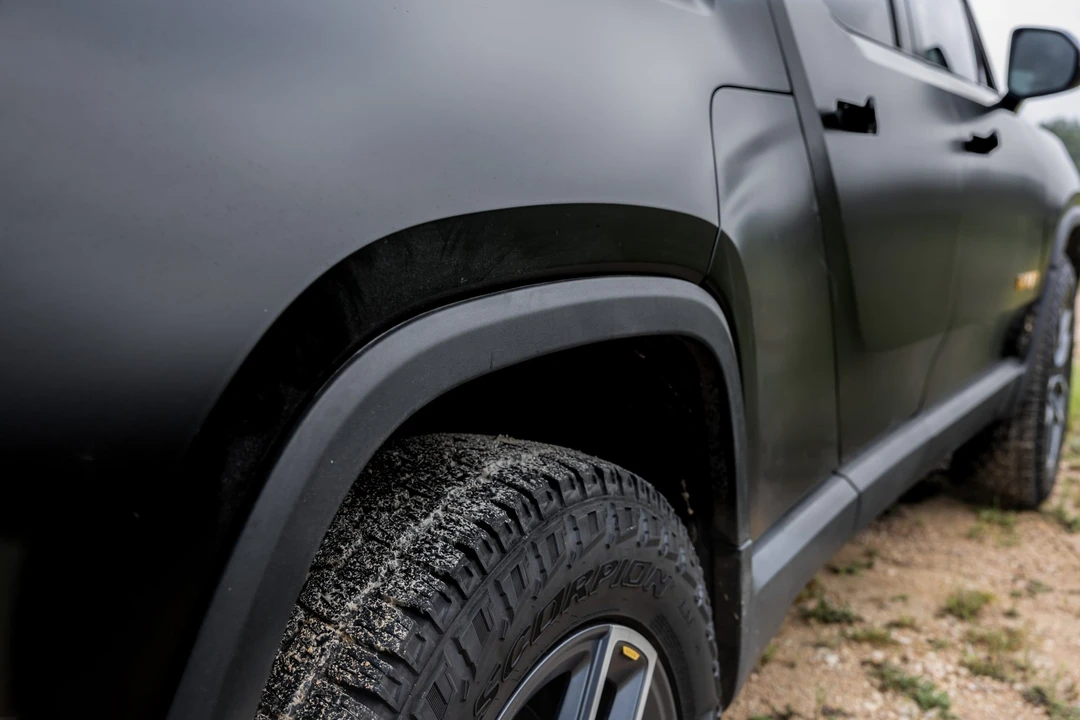 2022 Rivian R1T - Image 29 of 31