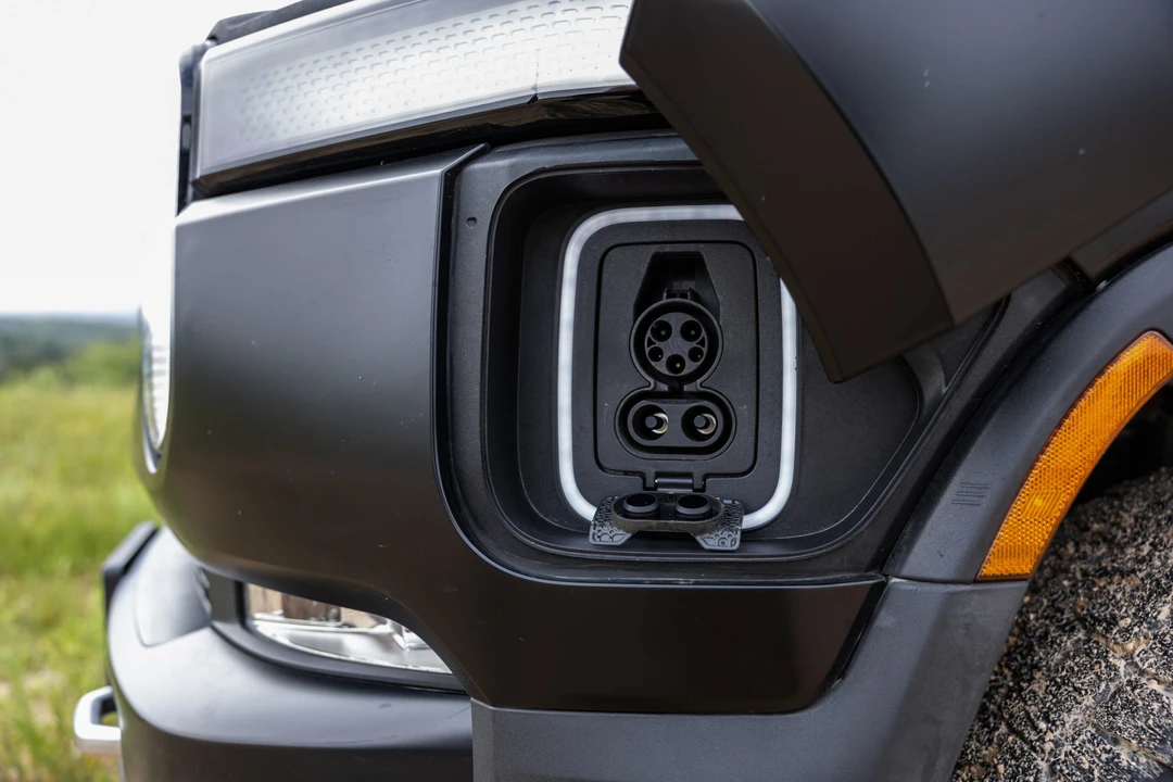 2022 Rivian R1T - Image 20 of 31