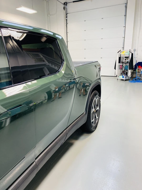 2022 Rivian R1T - Image 25 of 31