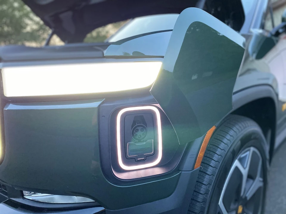 2022 Rivian R1T - Image 21 of 31