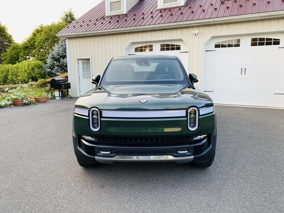 2022 Rivian R1T - Image 16 of 31