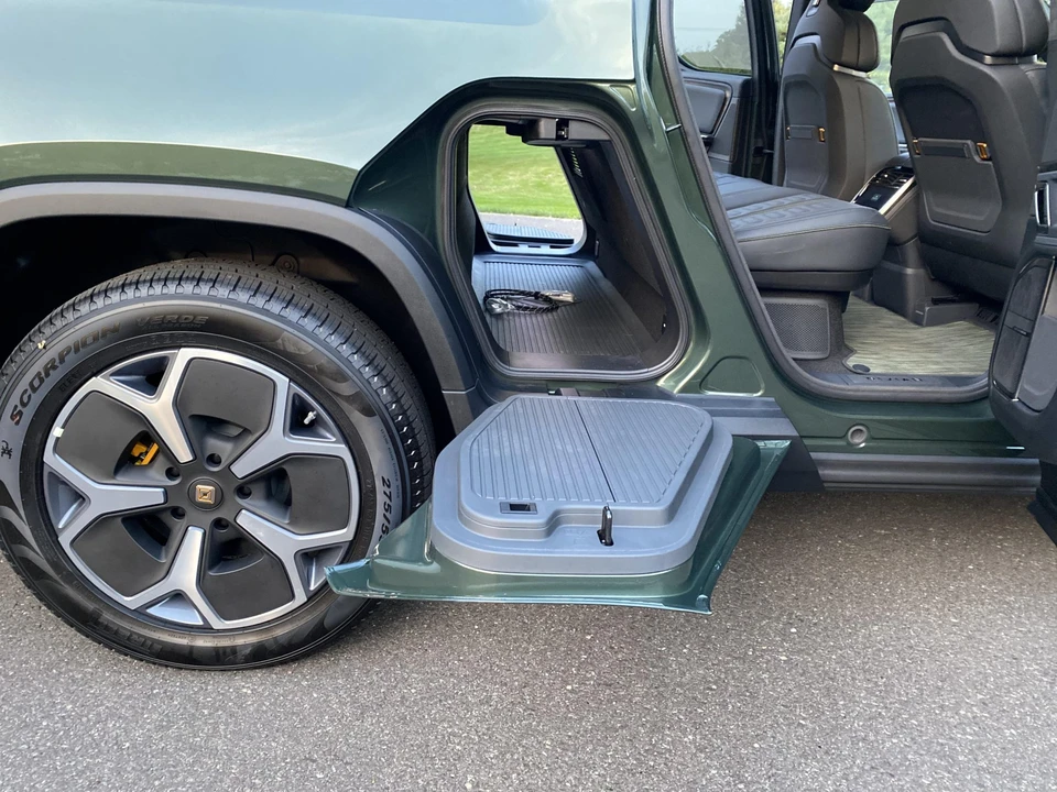 2022 Rivian R1T - Image 29 of 31