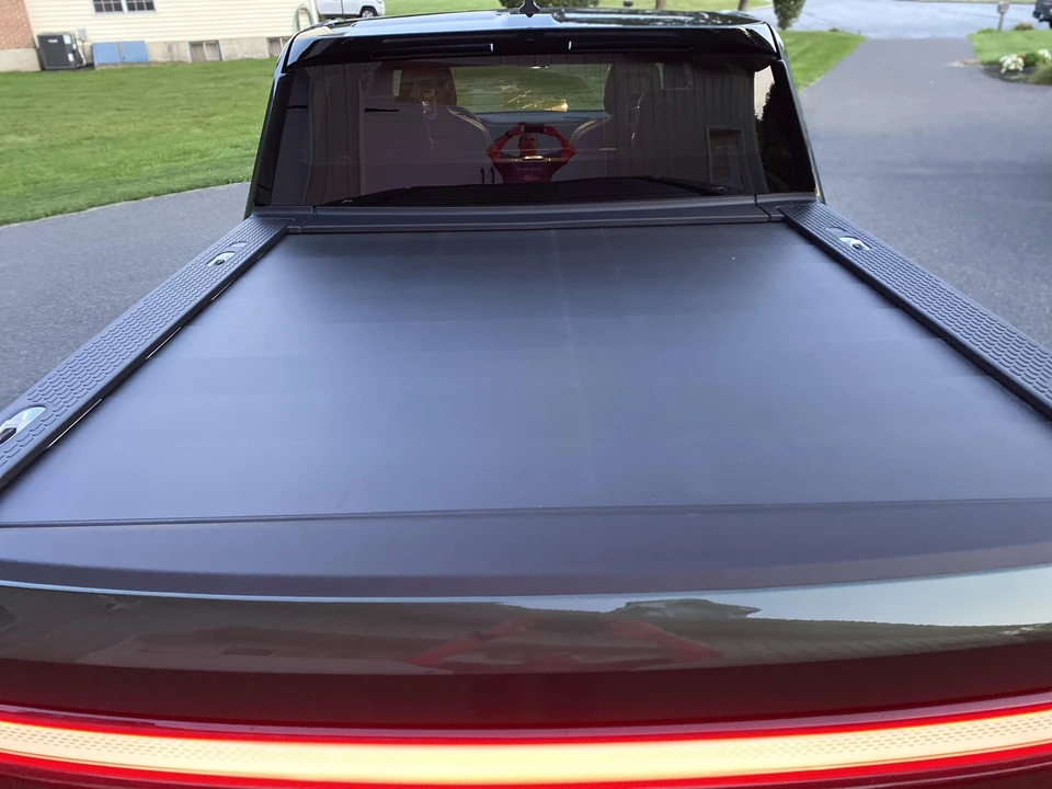 2022 Rivian R1T - Image 8 of 31