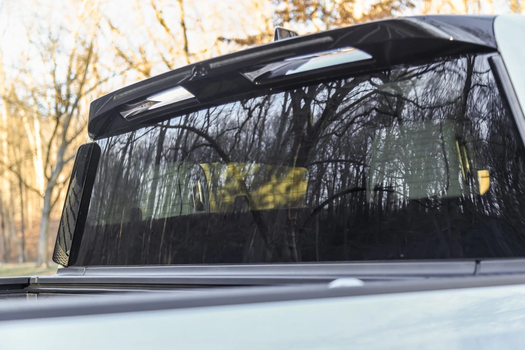 2022 Rivian R1T - Image 22 of 31