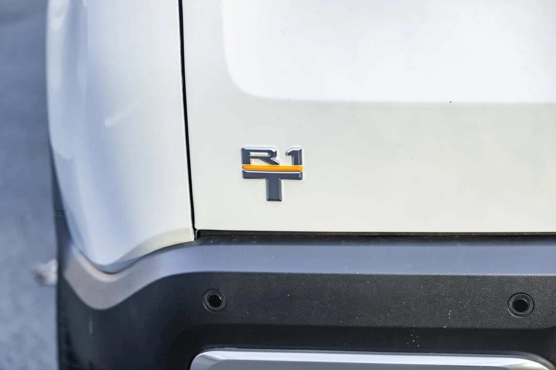 2022 Rivian R1T - Image 30 of 31