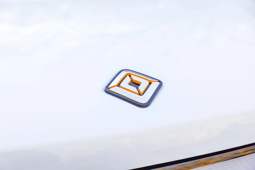 2022 Rivian R1T - Image 25 of 31