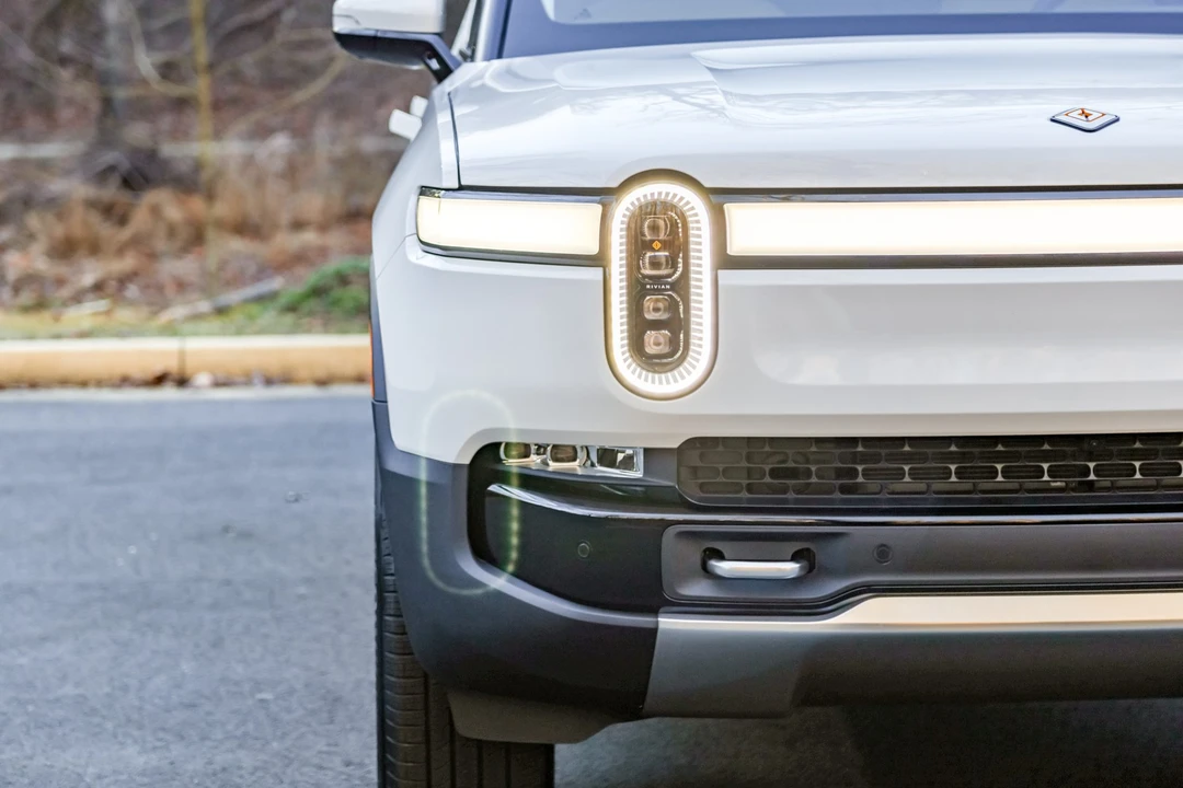 2022 Rivian R1T - Image 19 of 31