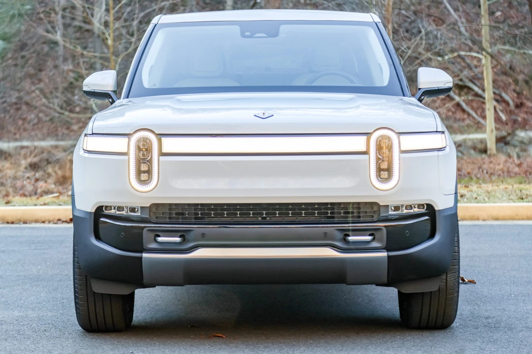 2022 Rivian R1T - Image 6 of 31
