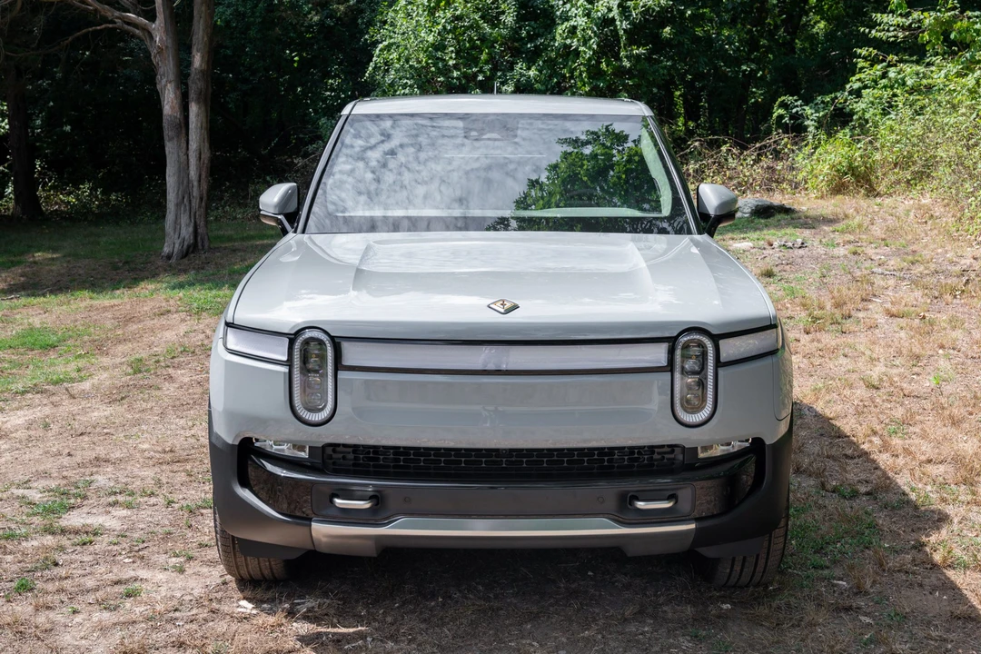 2022 Rivian R1T - Image 3 of 31