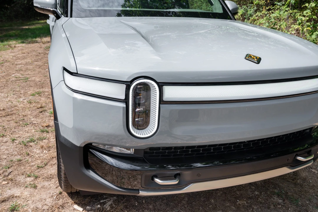 2022 Rivian R1T - Image 12 of 31