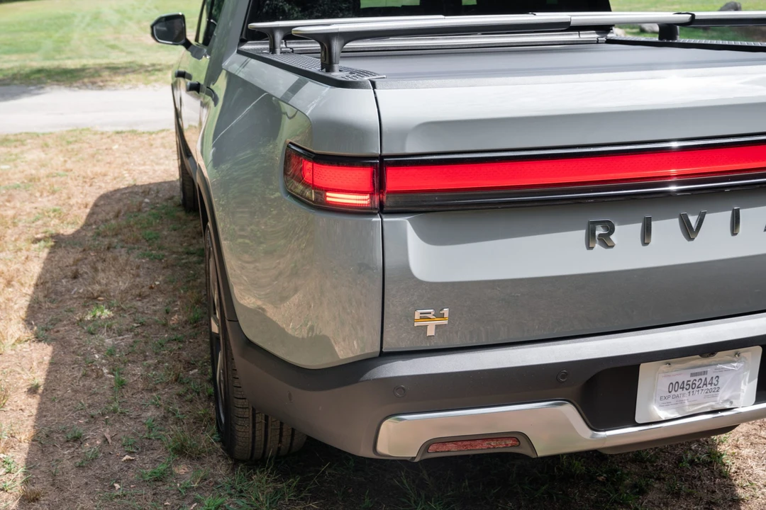 2022 Rivian R1T - Image 20 of 31