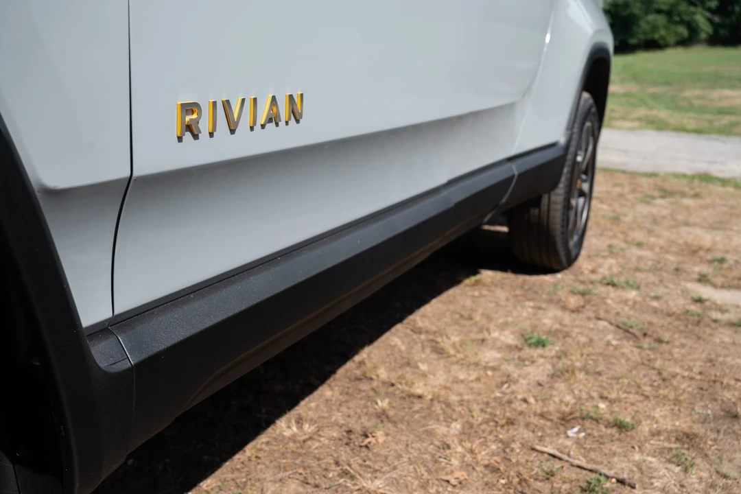 2022 Rivian R1T - Image 23 of 31