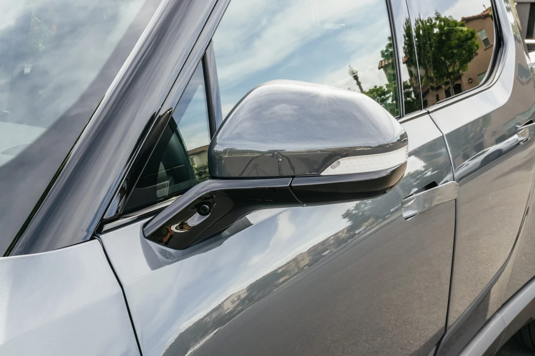 2022 Rivian R1T - Image 16 of 31