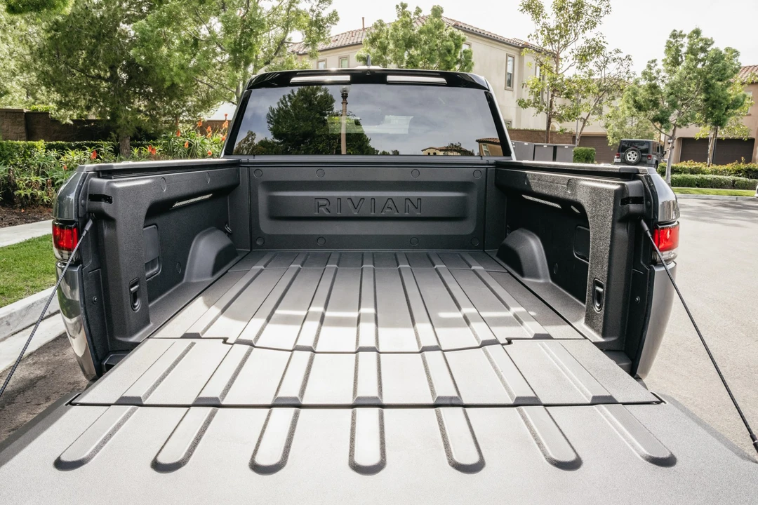 2022 Rivian R1T - Image 22 of 31