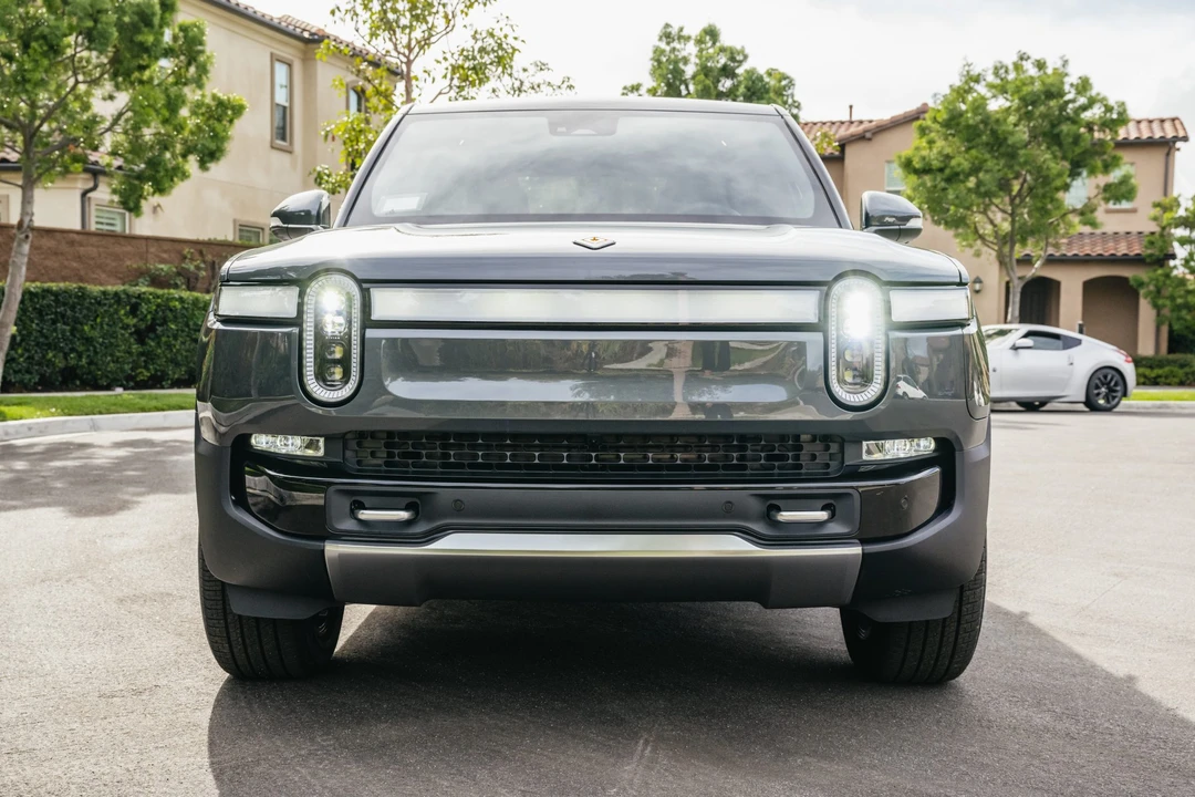 2022 Rivian R1T - Image 28 of 31
