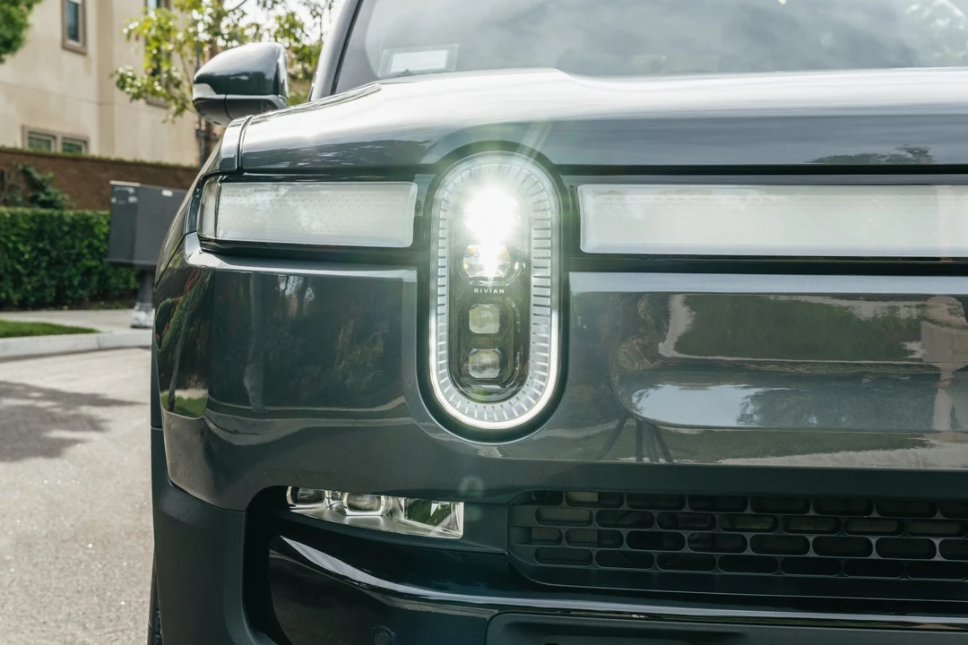 2022 Rivian R1T - Image 31 of 31