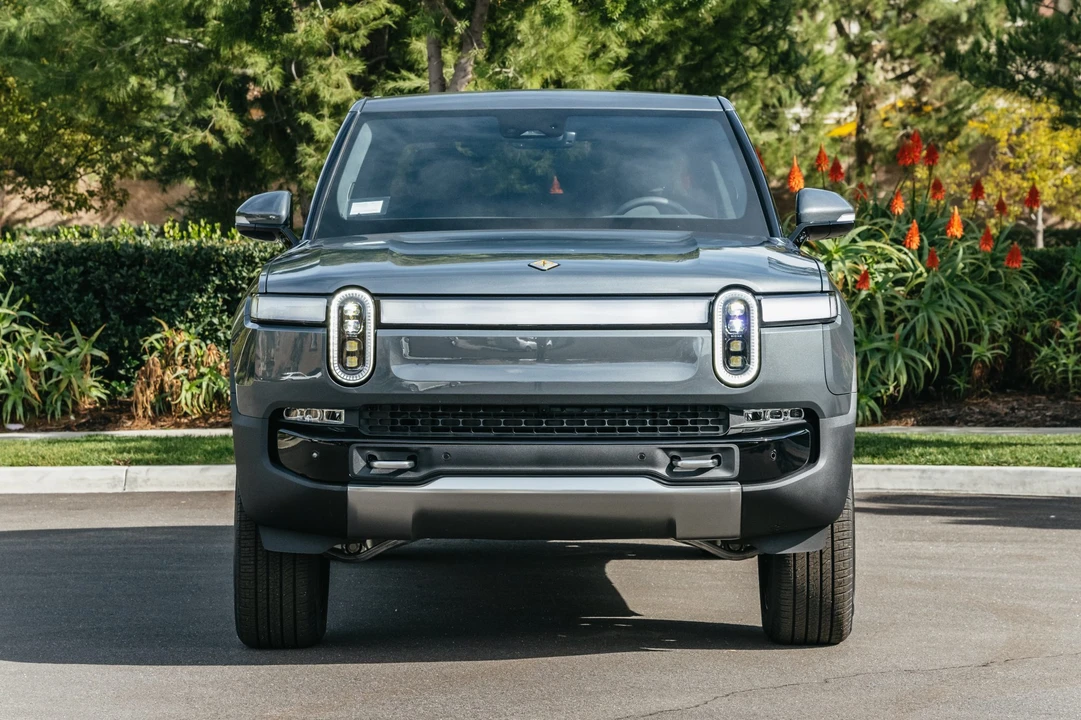 2022 Rivian R1T - Image 9 of 31