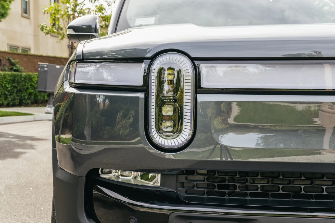2022 Rivian R1T - Image 29 of 31
