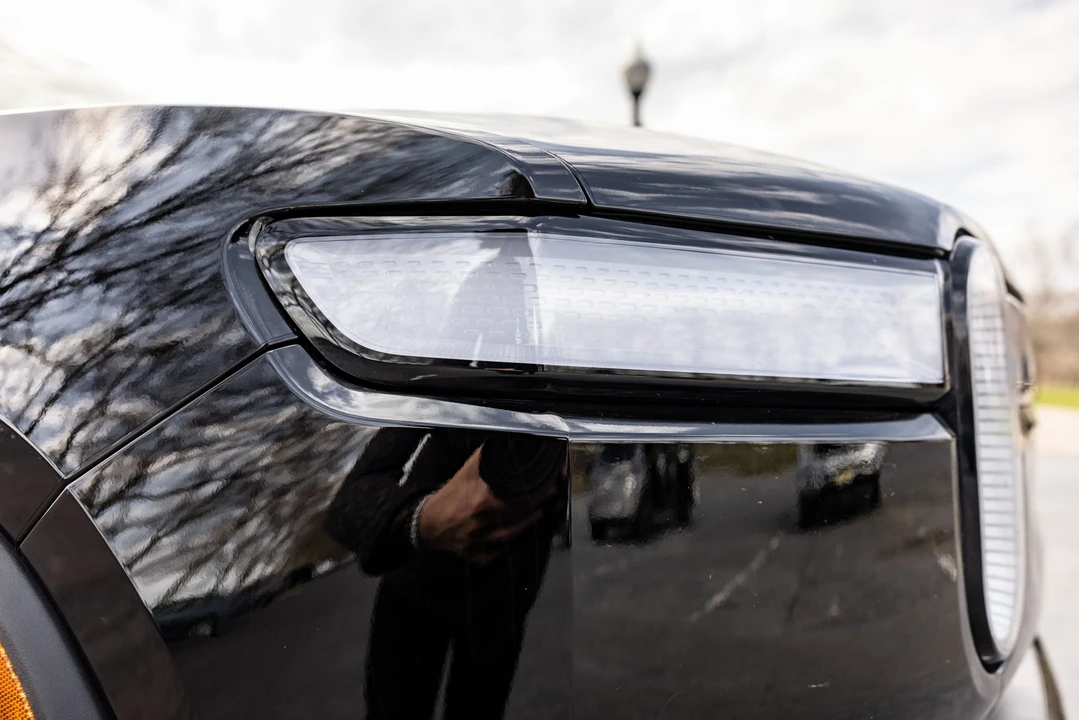 2022 Rivian R1T - Image 13 of 31