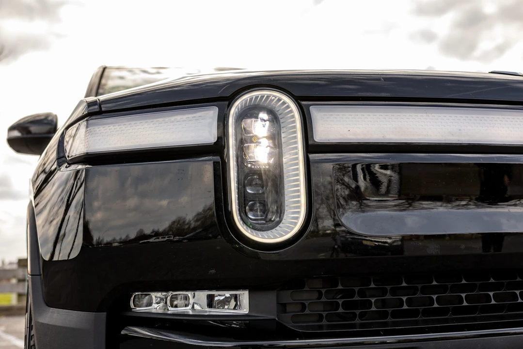 2022 Rivian R1T - Image 14 of 31