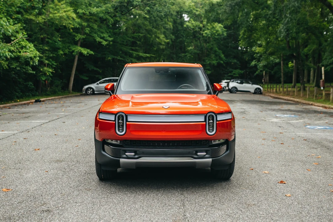 2022 Rivian R1T - Image 4 of 31