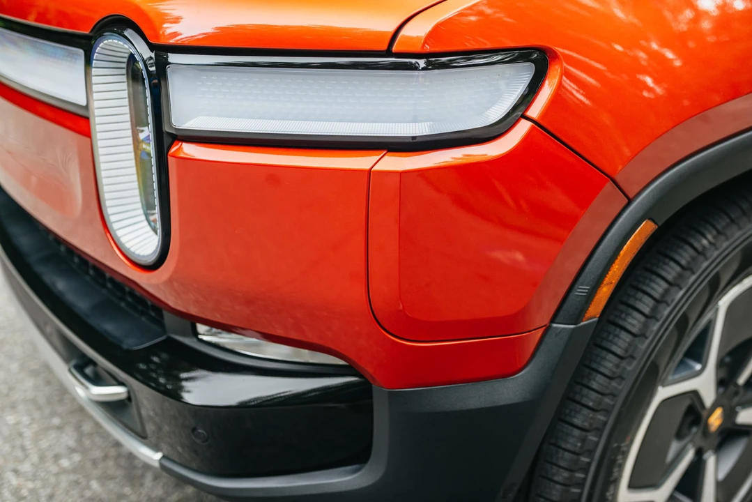 2022 Rivian R1T - Image 17 of 31
