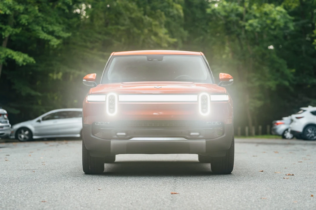 2022 Rivian R1T - Image 5 of 31