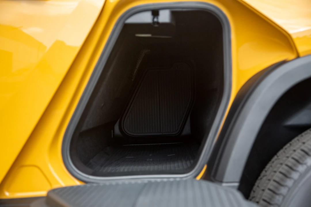 2022 Rivian R1T - Image 22 of 31