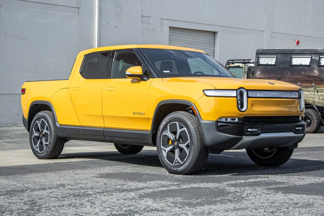 2022 Rivian R1T - Image 4 of 31