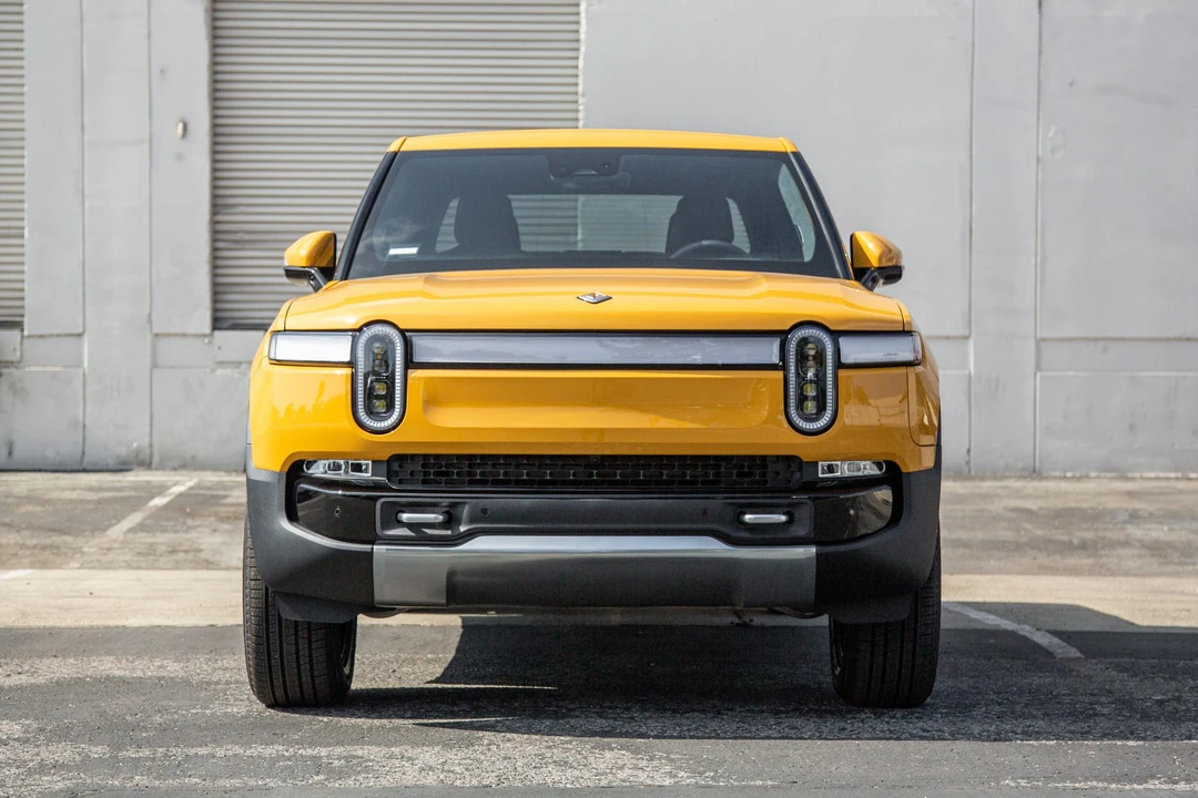 2022 Rivian R1T - Image 3 of 31