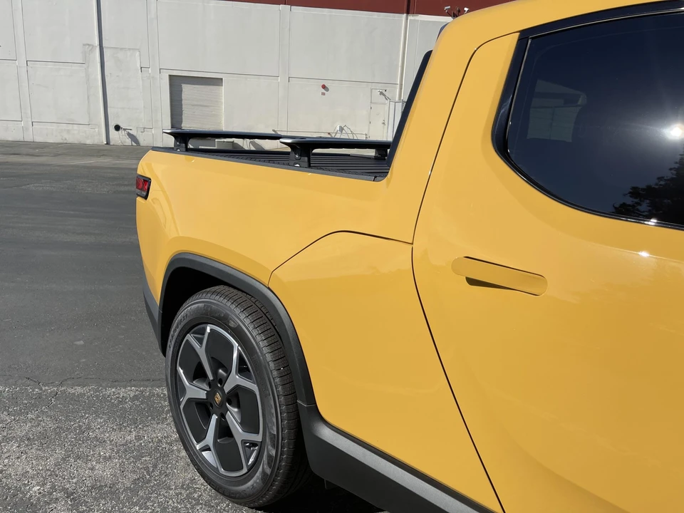 2022 Rivian R1T - Image 29 of 31