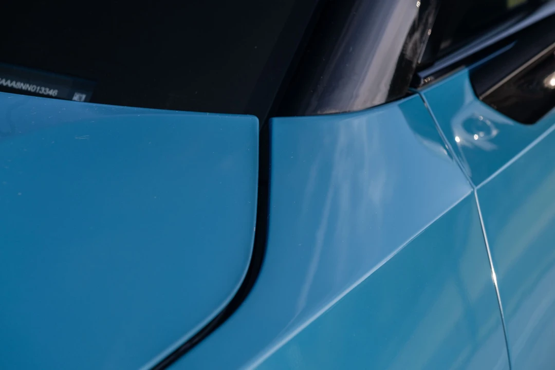 2022 Rivian R1T - Image 15 of 31
