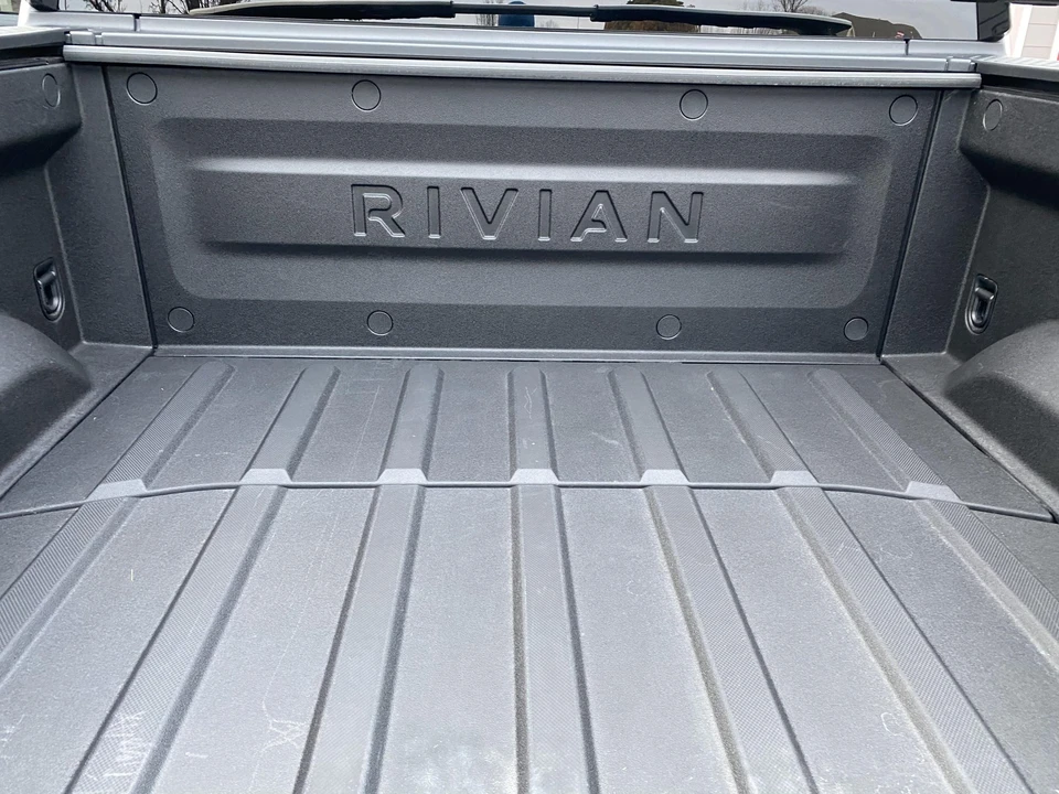 2022 Rivian R1T - Image 31 of 31
