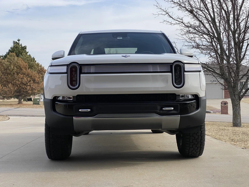 2022 Rivian R1T - Image 26 of 31