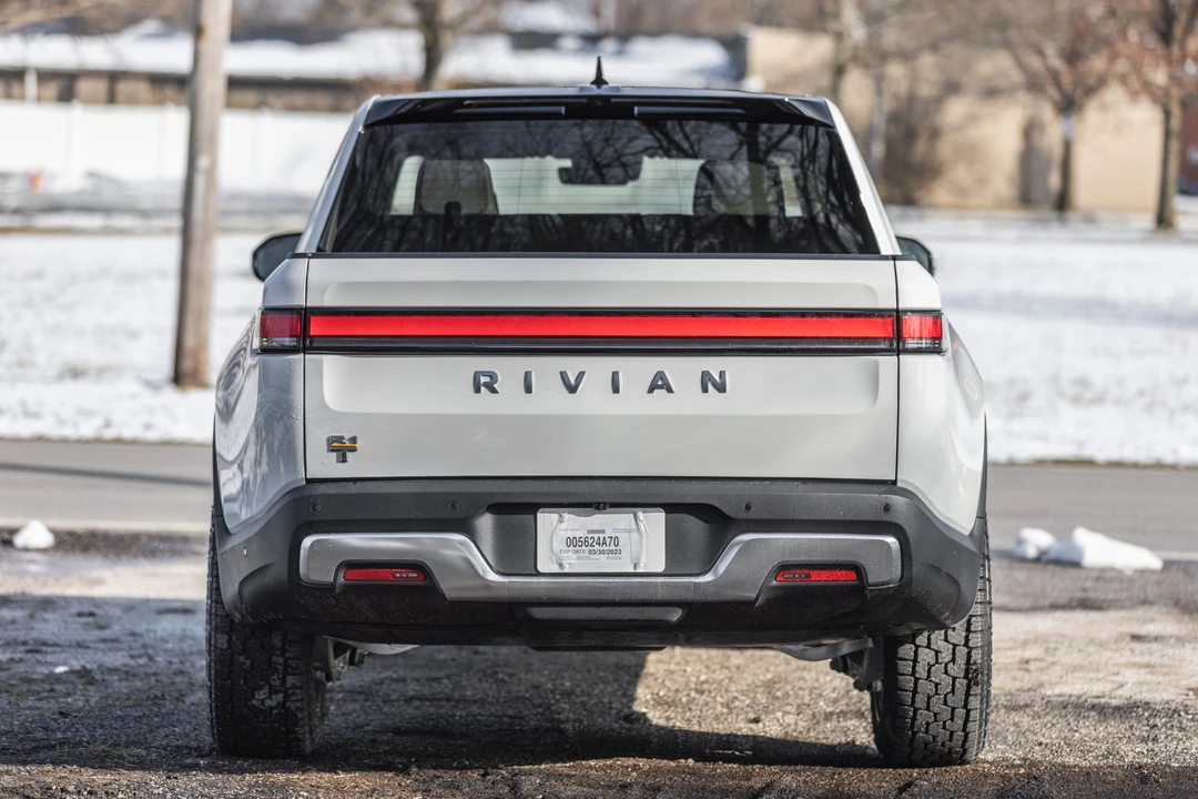 2022 Rivian R1T - Image 5 of 31