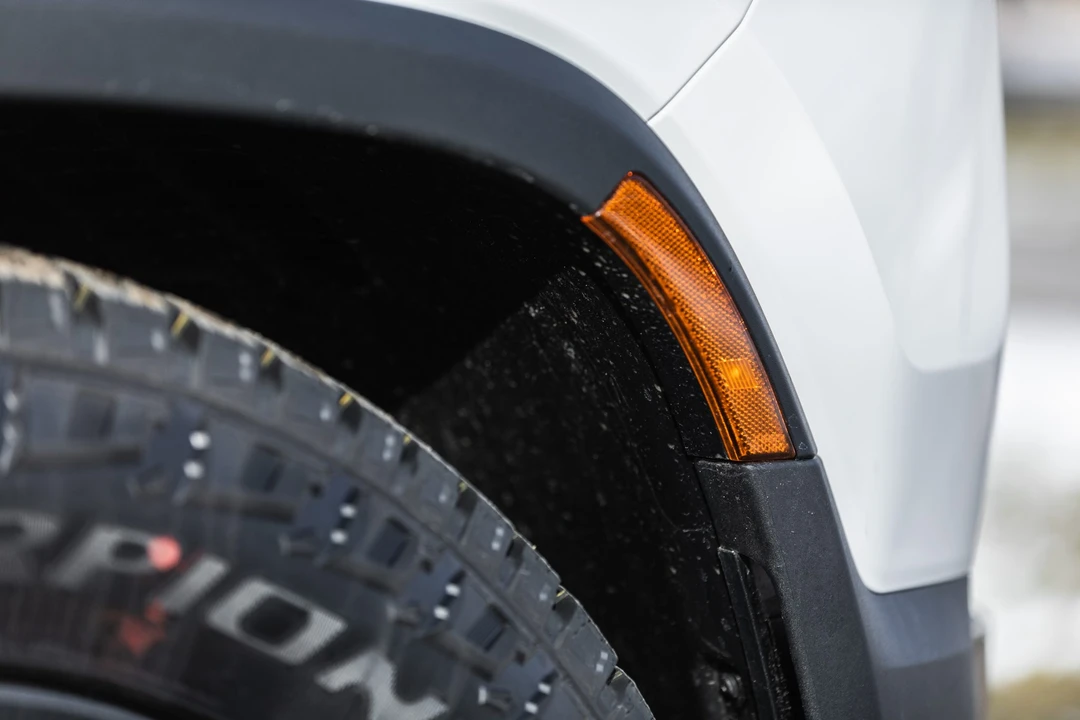 2022 Rivian R1T - Image 27 of 31