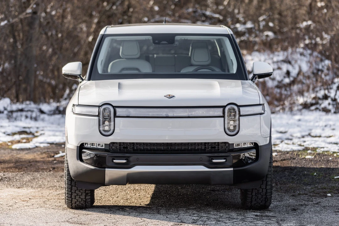 2022 Rivian R1T - Image 8 of 31