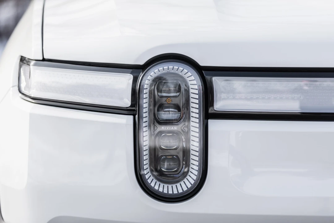 2022 Rivian R1T - Image 19 of 31