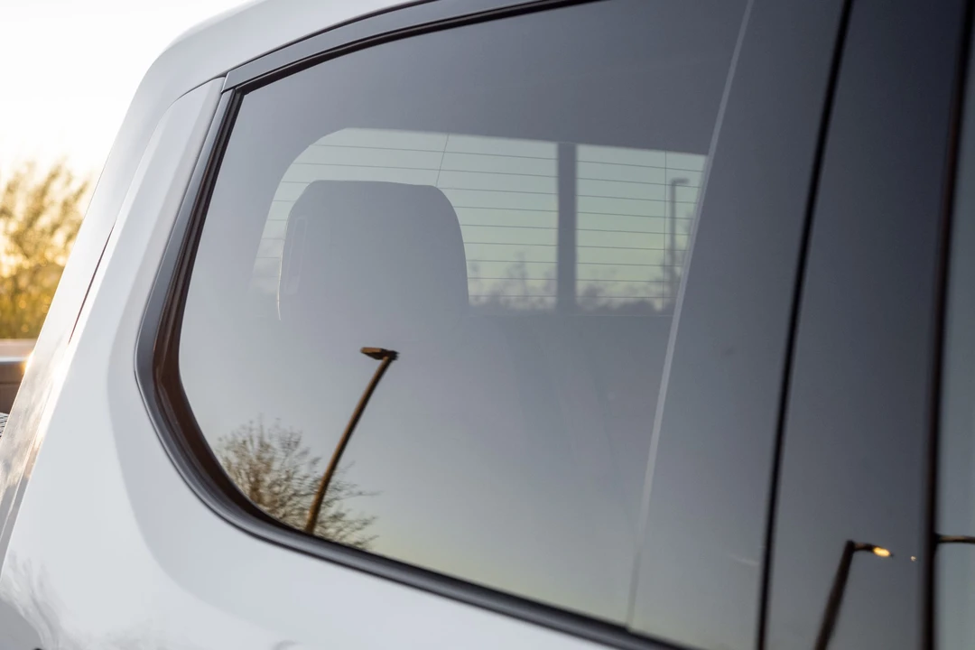 2022 Rivian R1T - Image 27 of 31